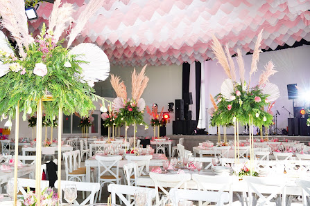 Espejo De Agua, Salón Y Jardín De Eventos